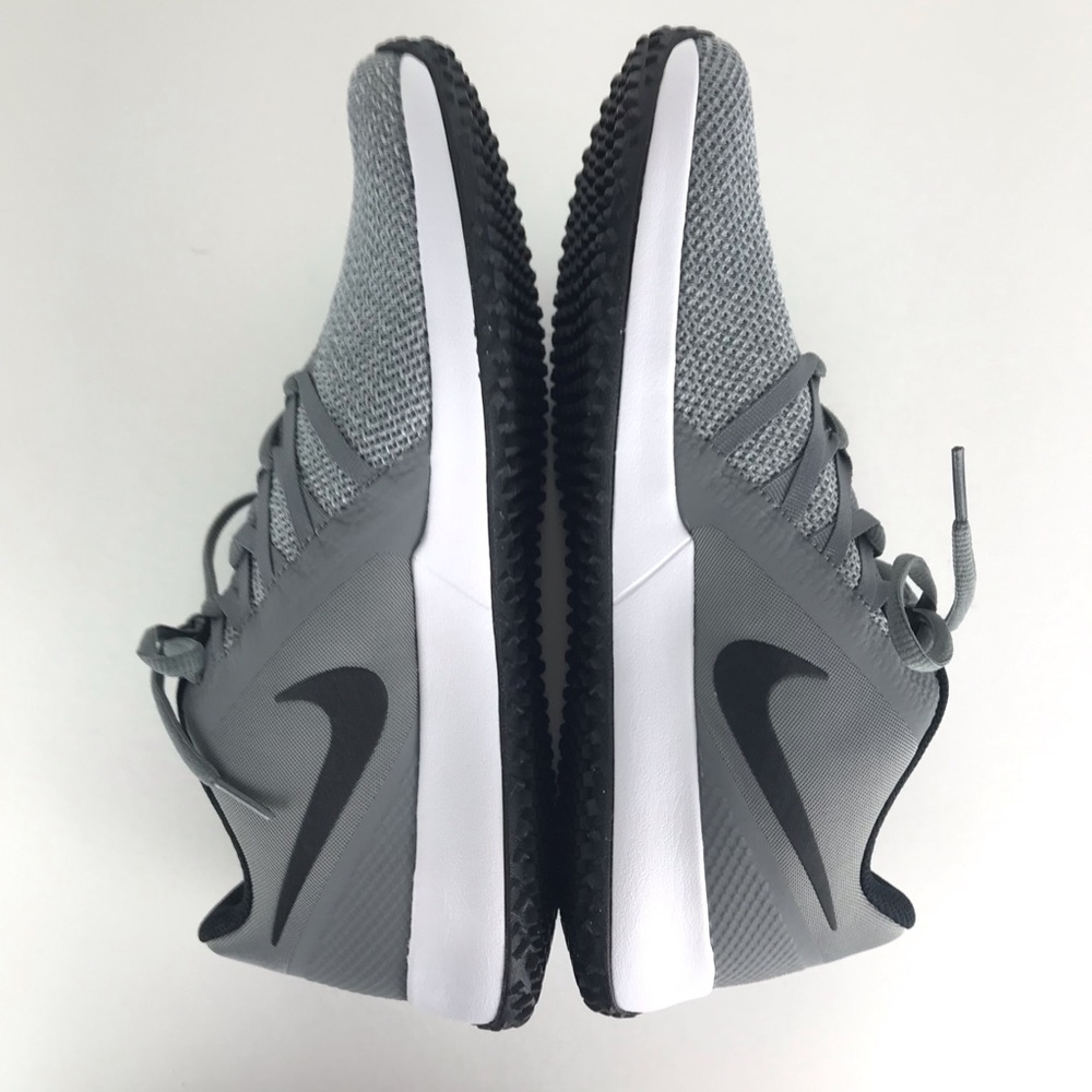 NIKE Varsity Compete Trainer Grey/Black Sz 9 - Picture 7 of 8